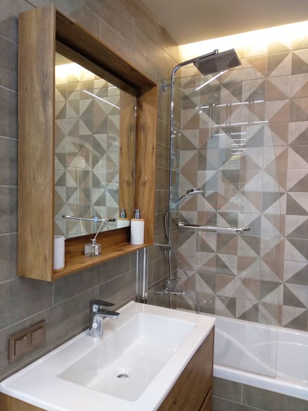 Decorative Tile Accents